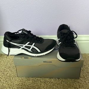 Black ASICS Gel-Contend 6 sneakers / running shoes